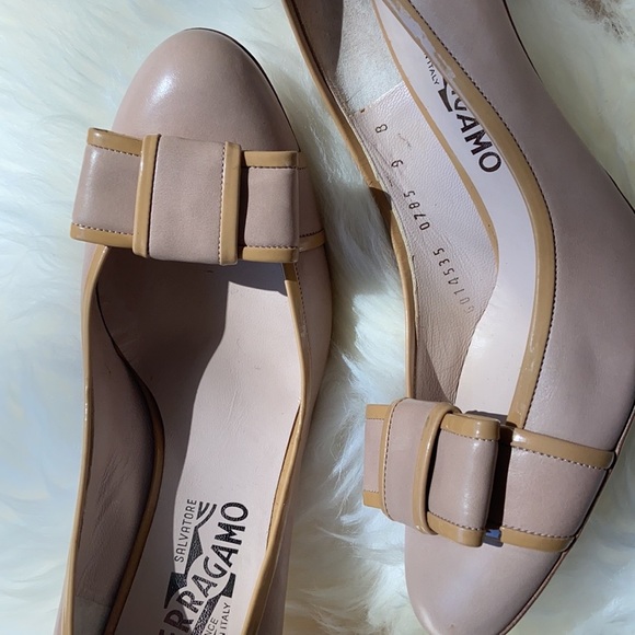 Salvatore Ferragamo Carla Pumps in Blush Nude - Picture 2 of 2